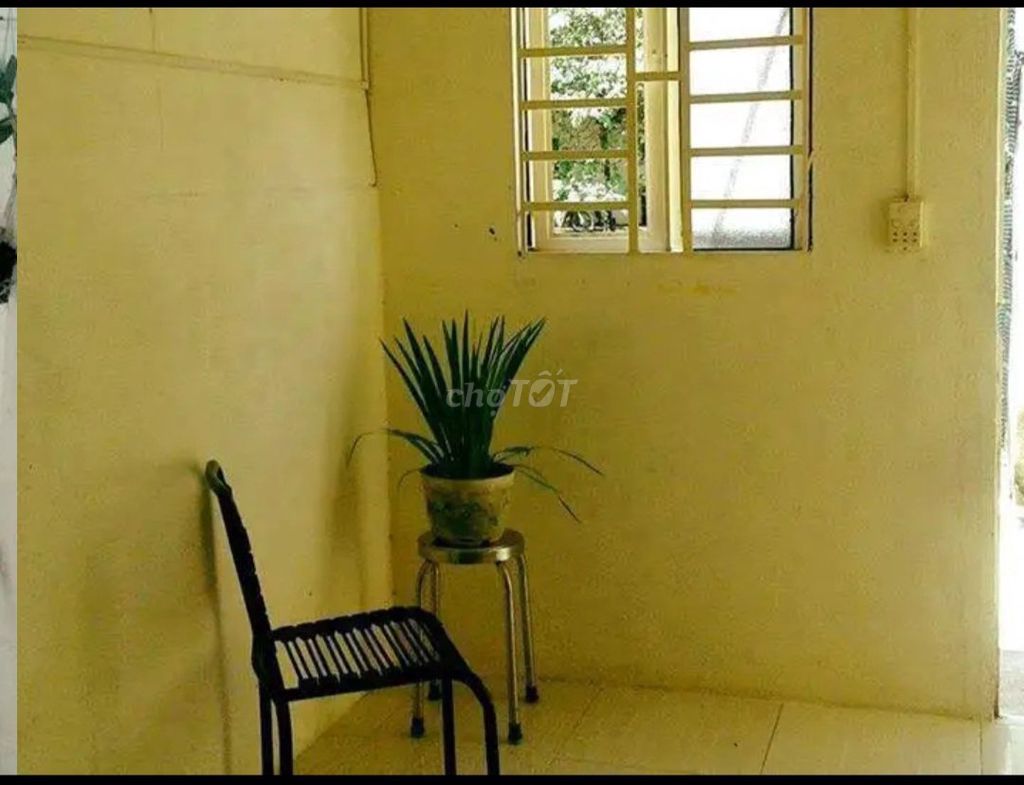 The motel has a yard of 50, Bình Chánh, bordering District 8 Special Security 24 hours.