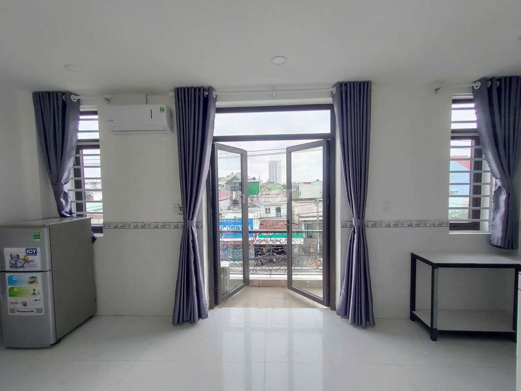 We'll rent out the balcony.