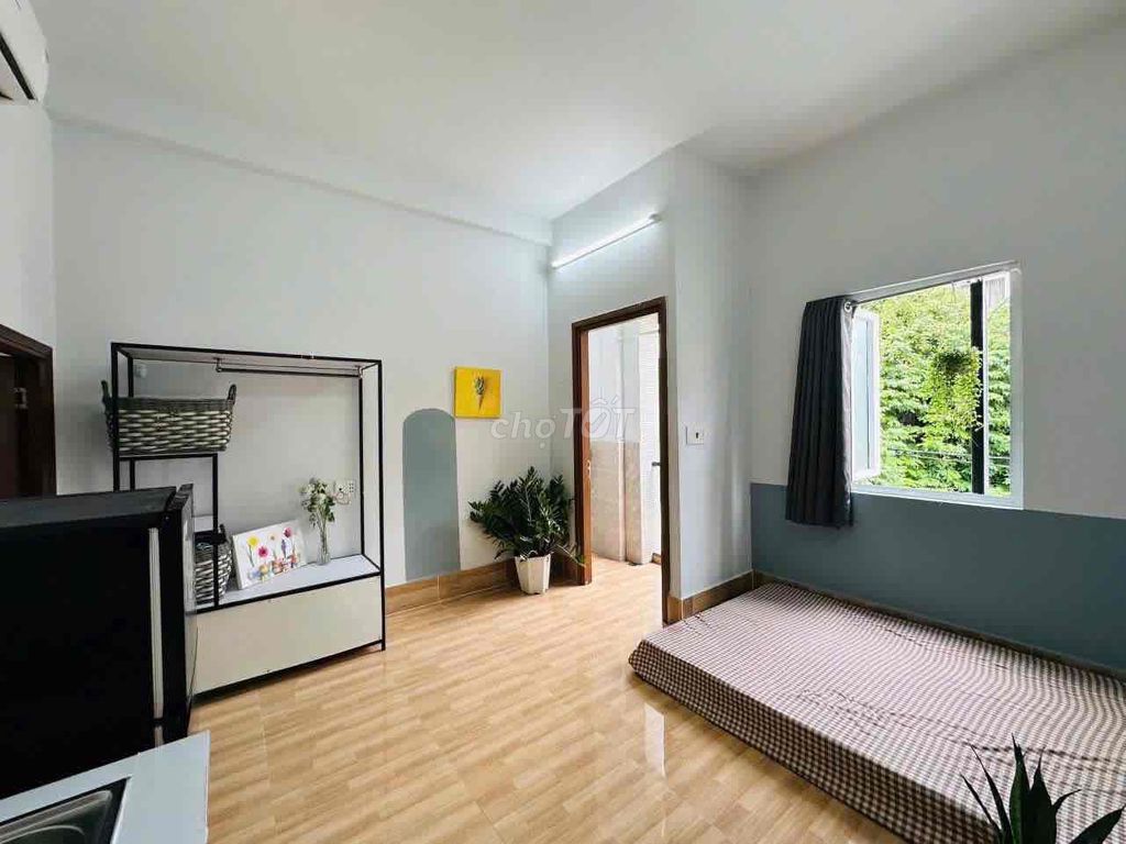 The balcony studio near the airport.