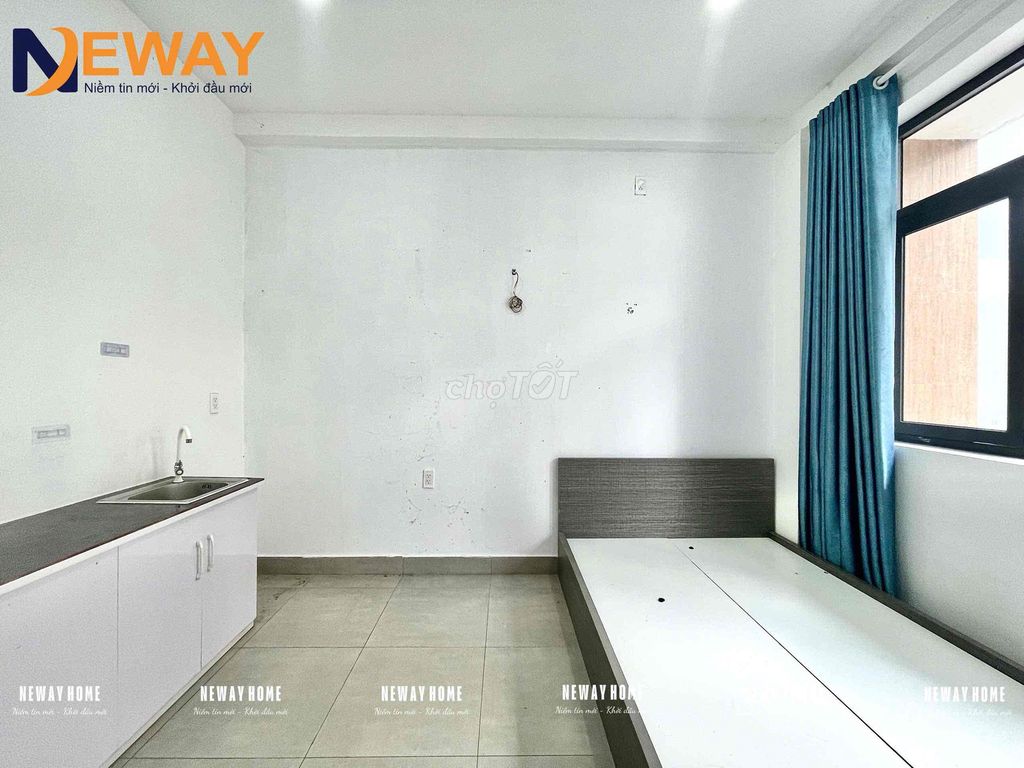 newly built motel - with interior balcony