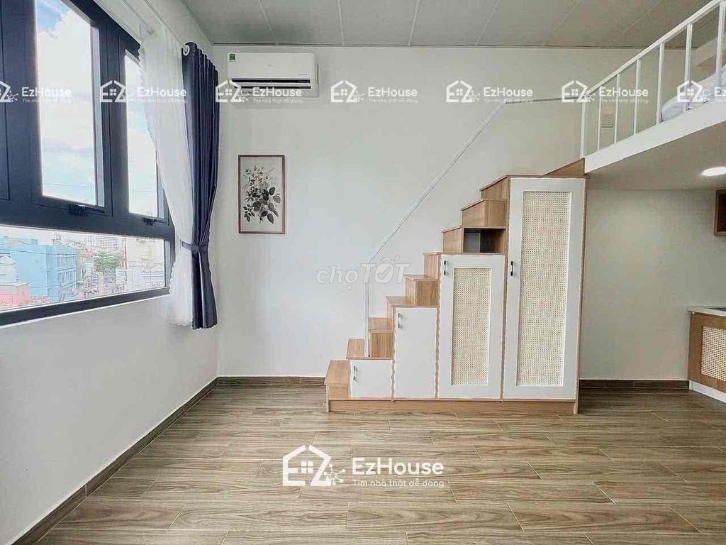 Rooms with 490 Seven, in the Republic, in the Swedish CV