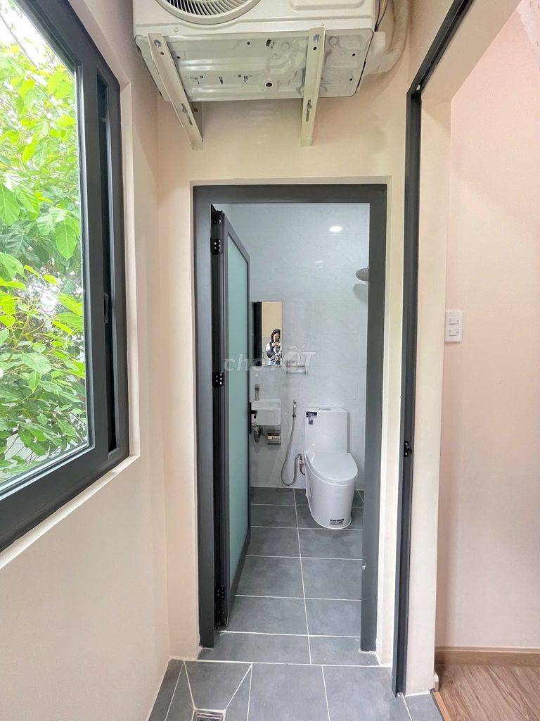 It's a beautiful, open, cool room code.