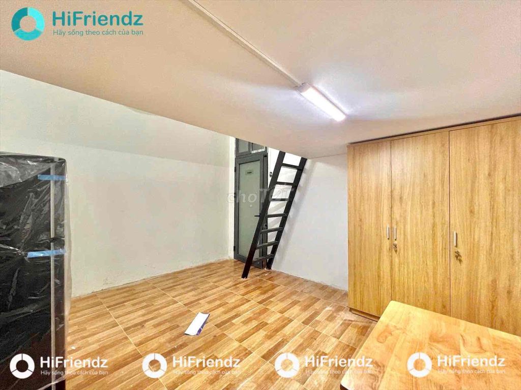 Tell Zhang Dupex New Room to build the cold-cold closet near the office, etc.