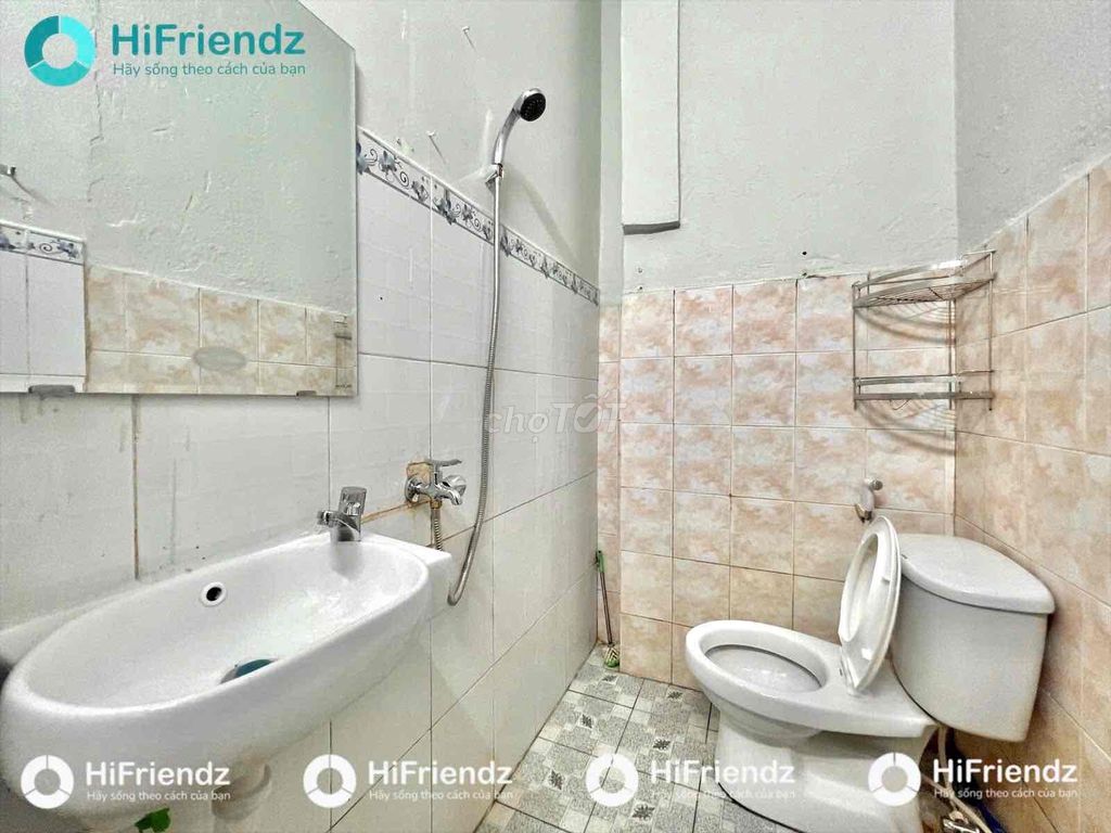 Tell Zhang Dupex New Room to build the cold-cold closet near the office, etc.