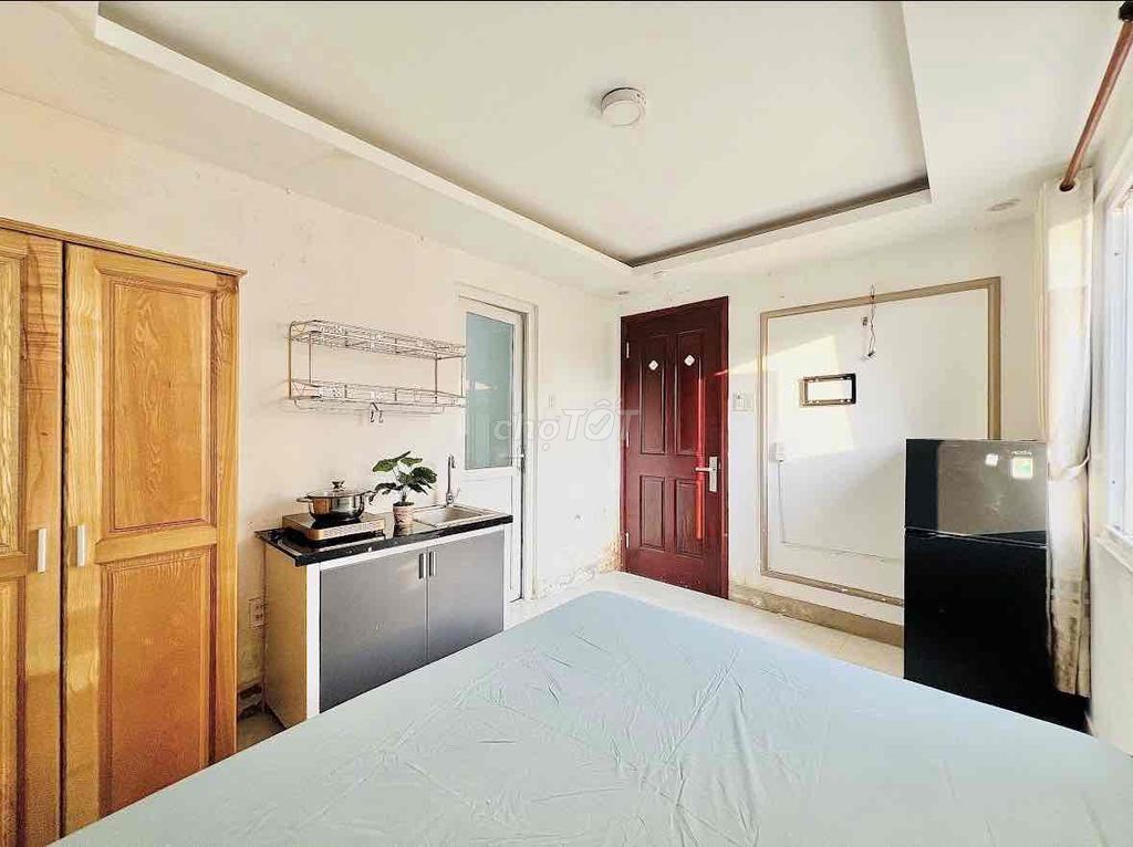 Phạm Văn Chiêu - open window - full comfortable price great