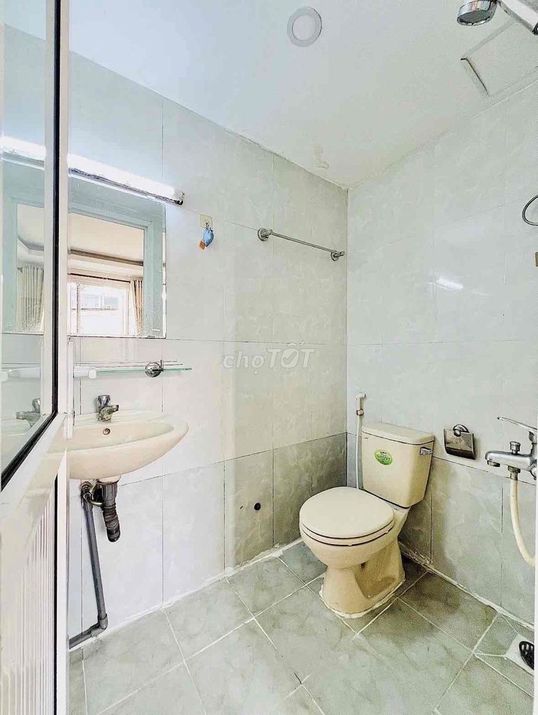 Phạm Văn Chiêu - open window - full comfortable price great