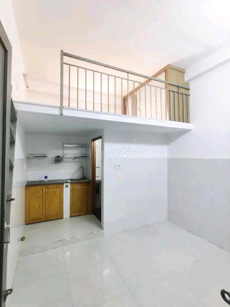 Generic Window — Near aeon Mall Tân Phú — huit & vhu — cost 3 million1