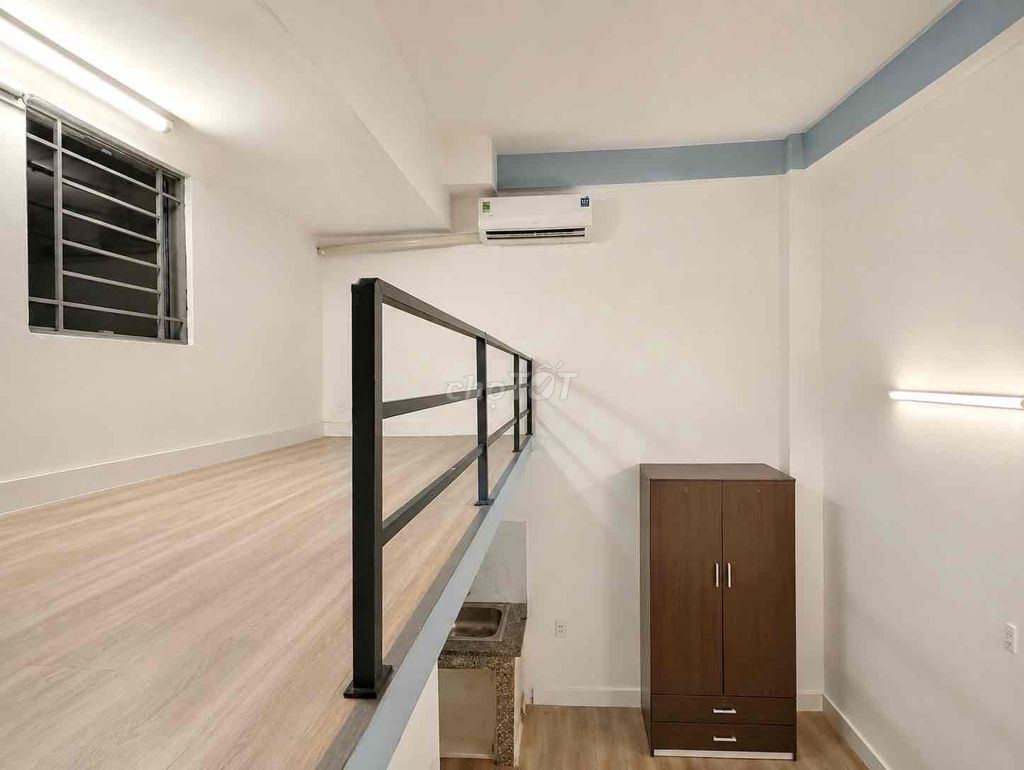 Rent the 7th chamber near the University of Constitution.