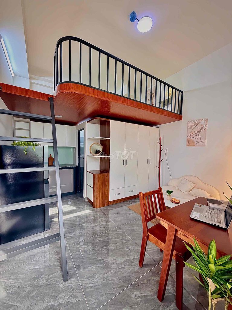 Room full interior, clear bandol, 4.2 million perth, 24 hours protection.
