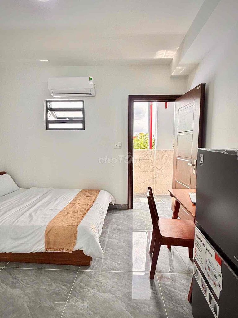 Room full interior, clear bandol, 4.2 million perth, 24 hours protection.