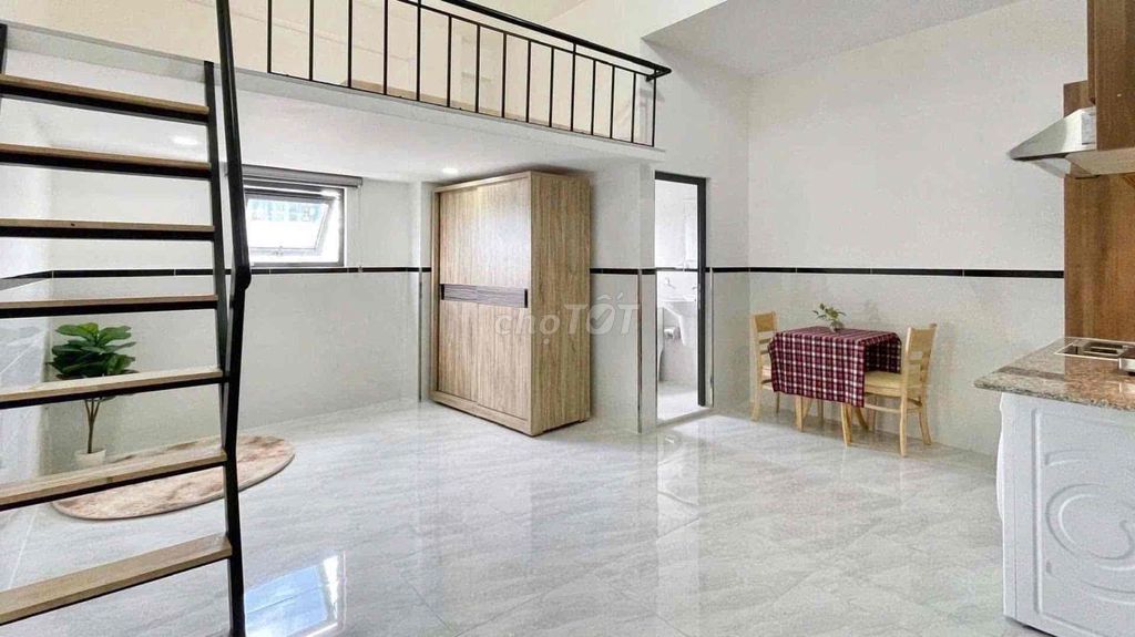 Rent a cheap room <i>oopmart near Thủ Đức.