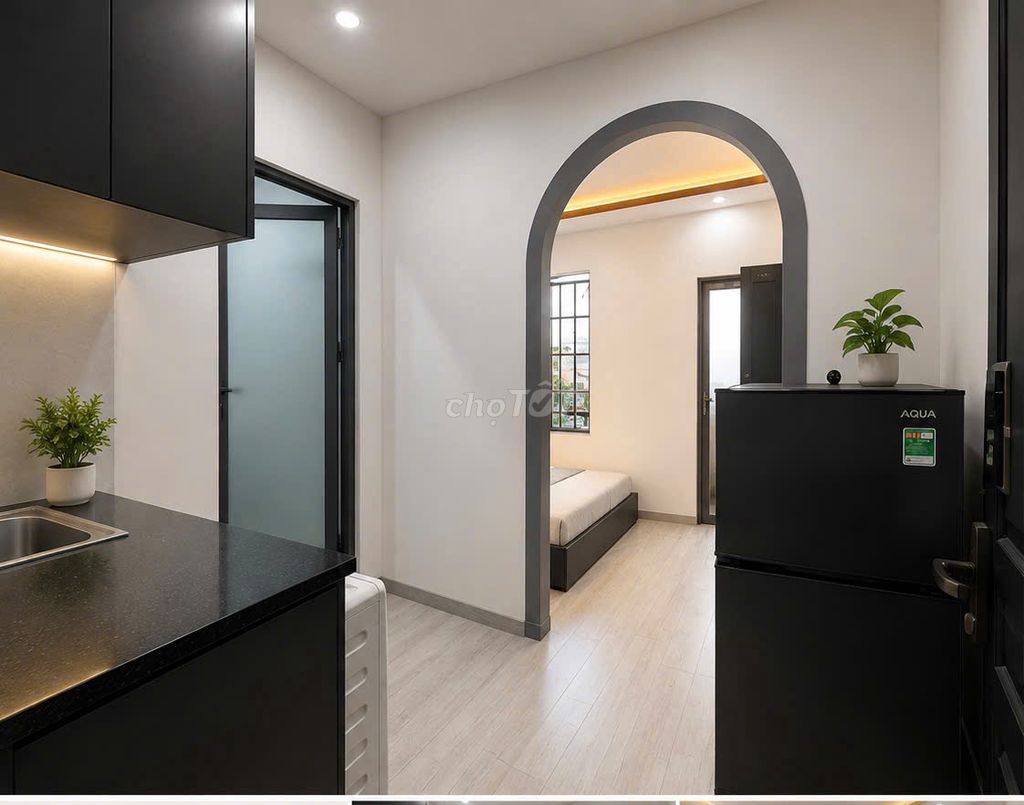 A private wash-cleaning-house room. 5.5 million.