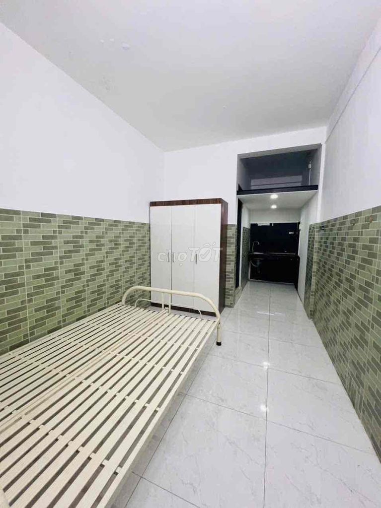 Rent the Coolant Room, Cold Machine, Offices, Photo Window, Airport.