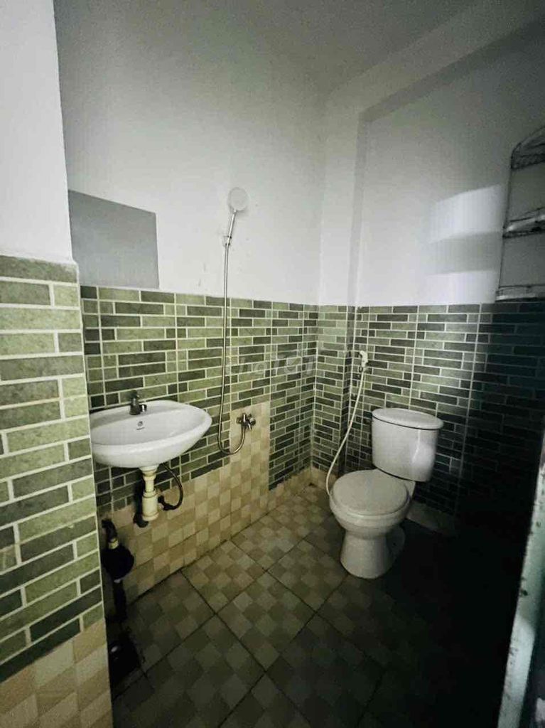 Rent the Coolant Room, Cold Machine, Offices, Photo Window, Airport.