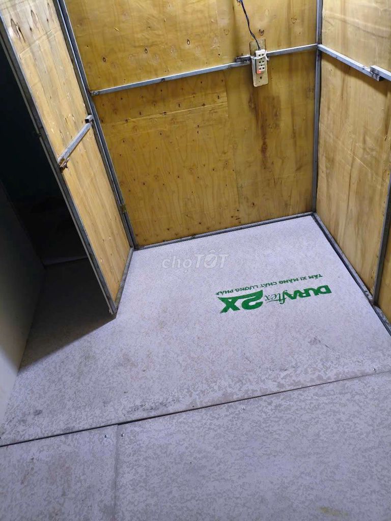 Rent 700 k. Now free.