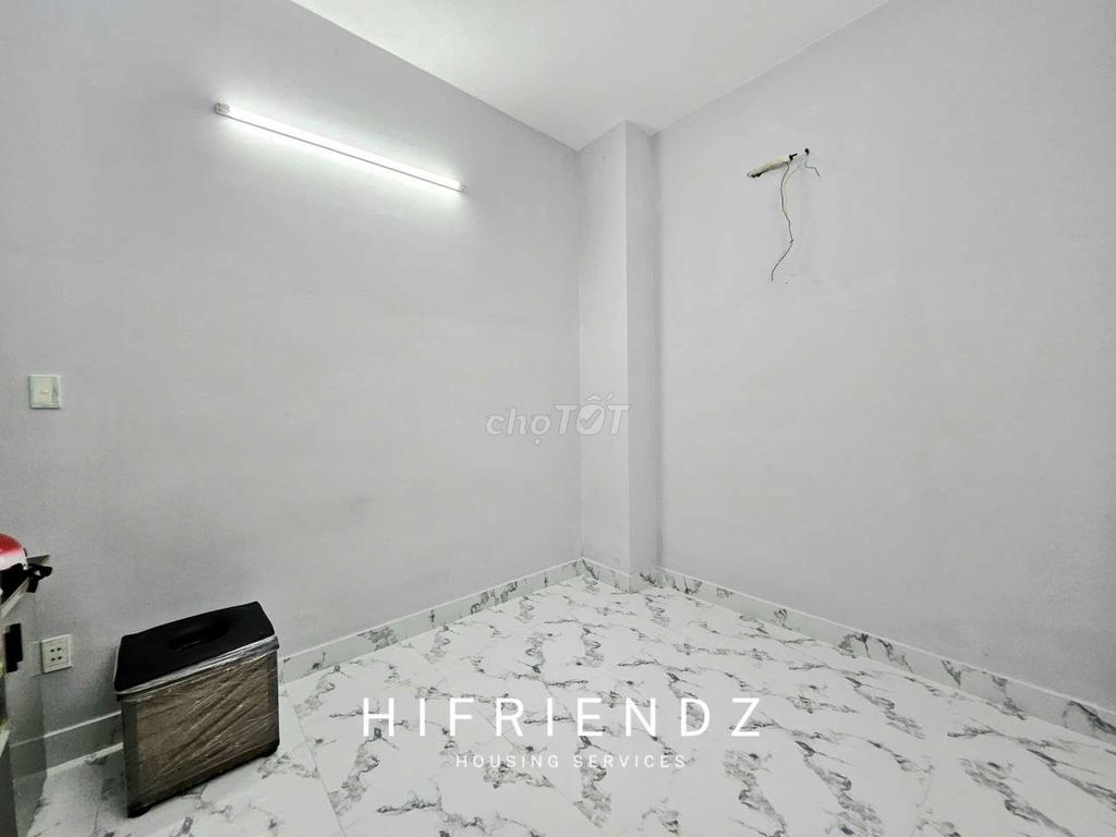ground room full interior-getting pet - four societies - 5 pm - stake support