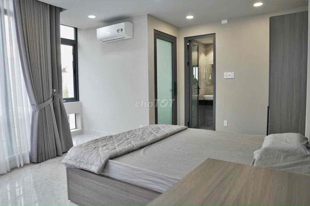 Rent studio full window - interior in the heart of District 3