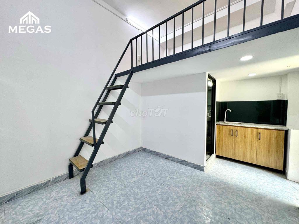 The guard room is 2 M is super cool, Nguyễn Kiệm.