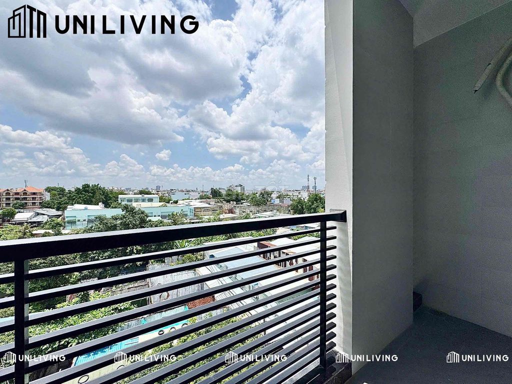 The balcony room. Three people. Three cars.