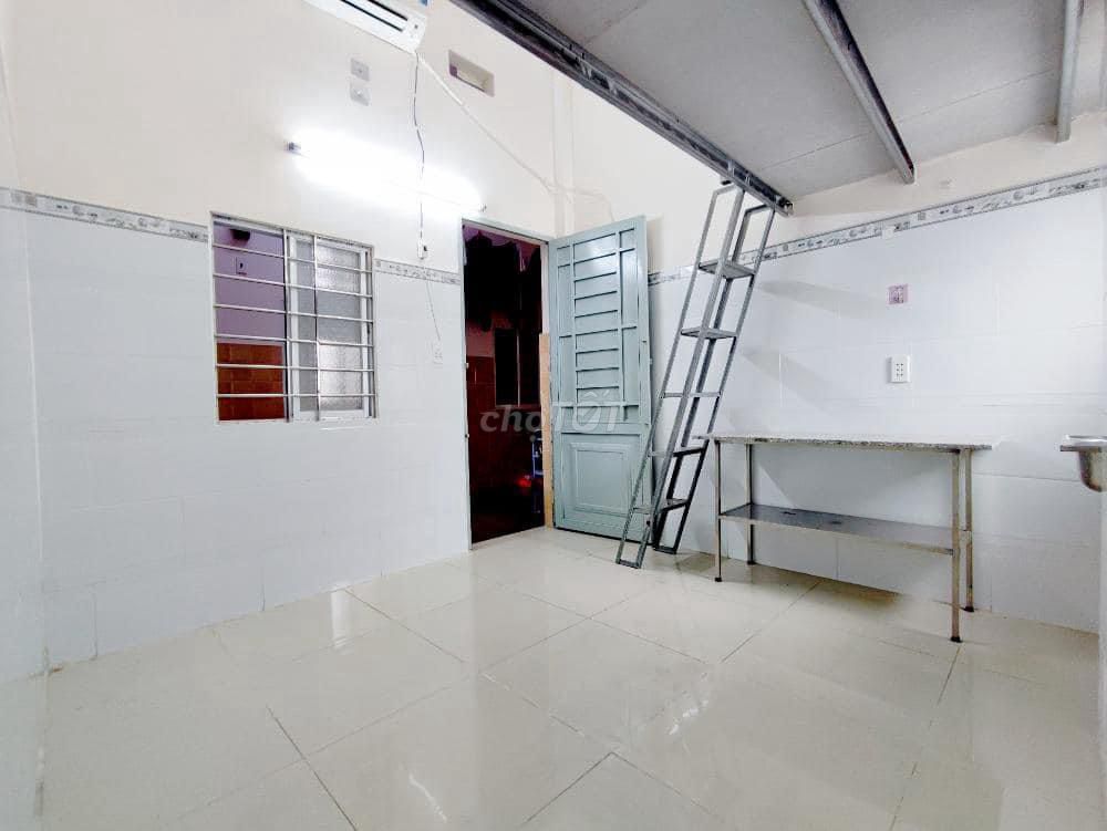 2M high guard room 2M open air-air elevator