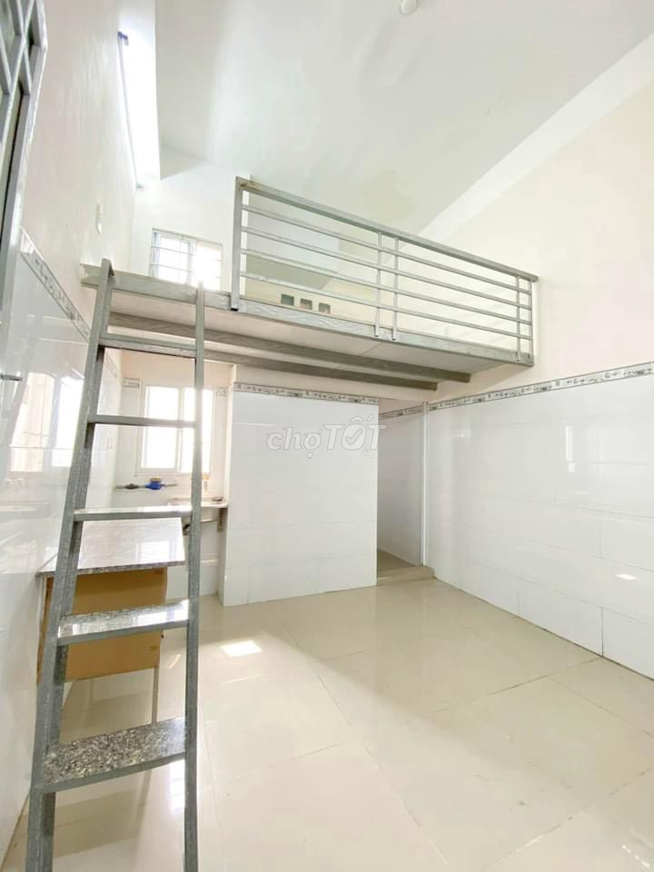 2M high guard room 2M open air-air elevator