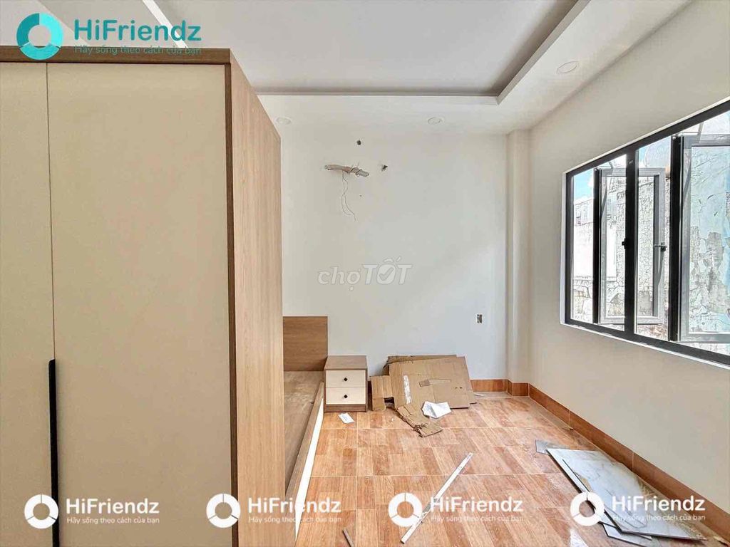 3 km from ueh - huflit 3.2 km newly built just Lê Đại Hành with a balcony