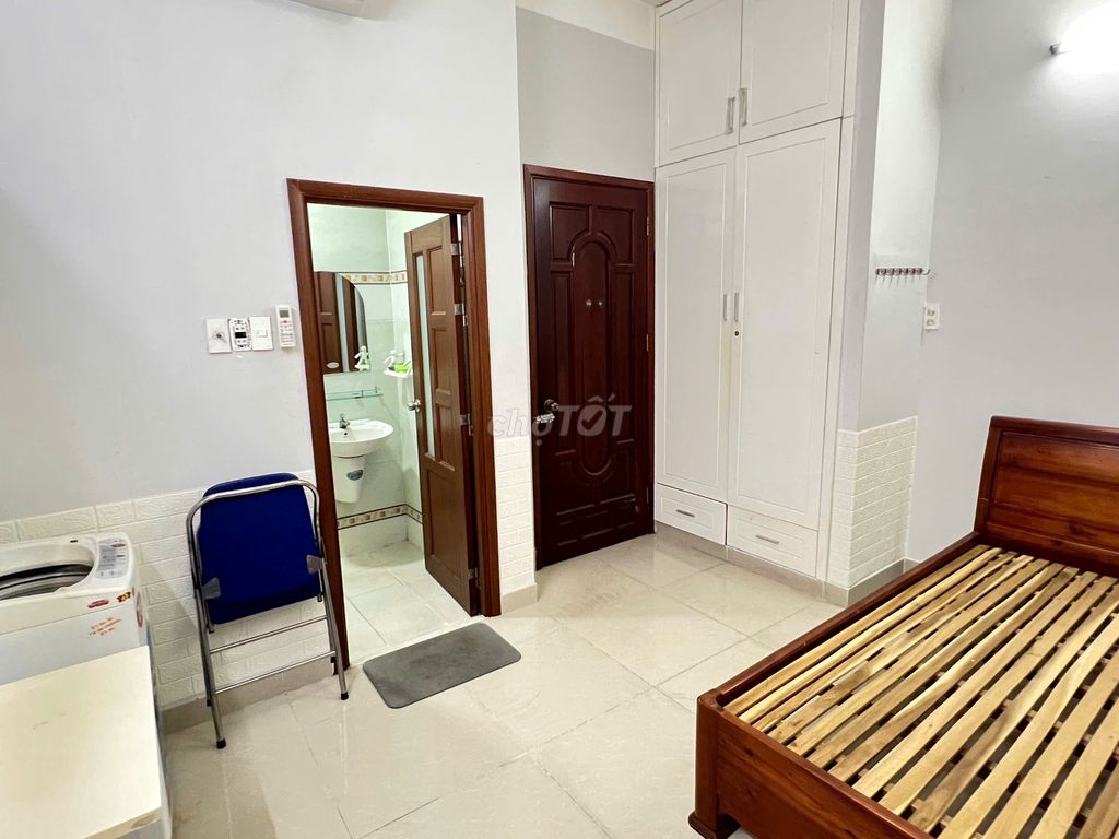 Room 1 is 20 m2 Lý Thường Kiệt full interior, now free time