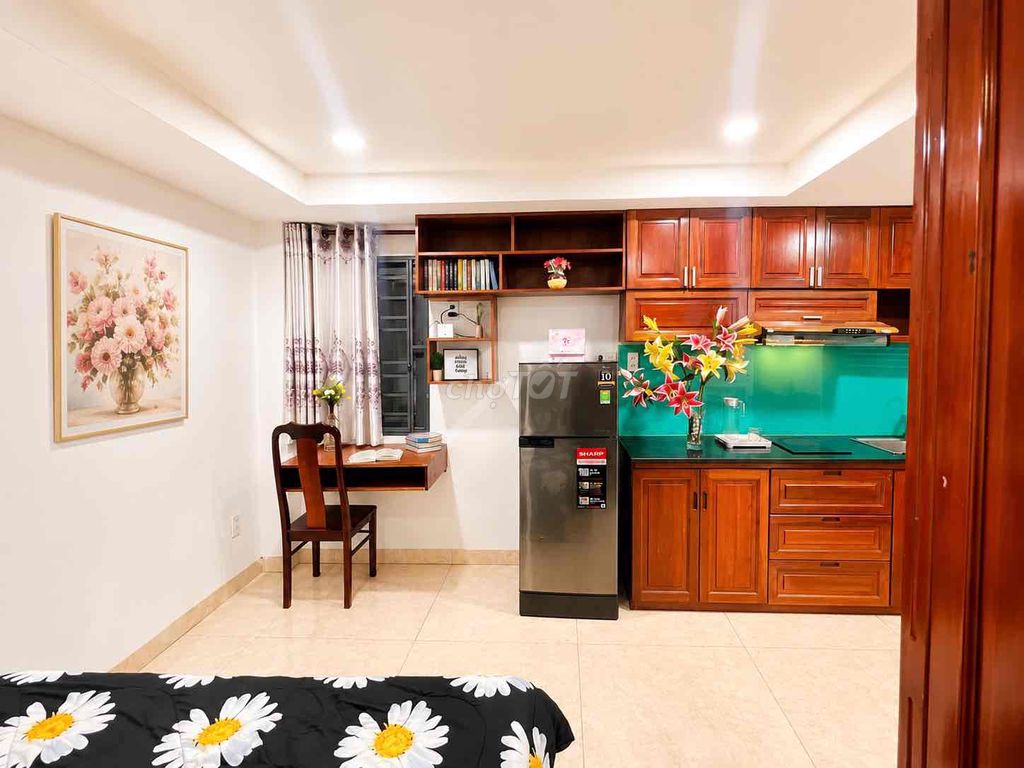 Rent a single-way bed near metro.