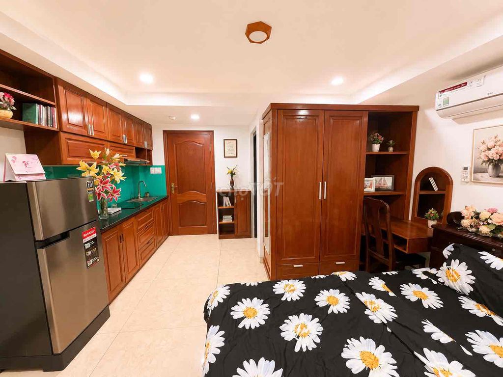 Rent a single-way bed near metro.