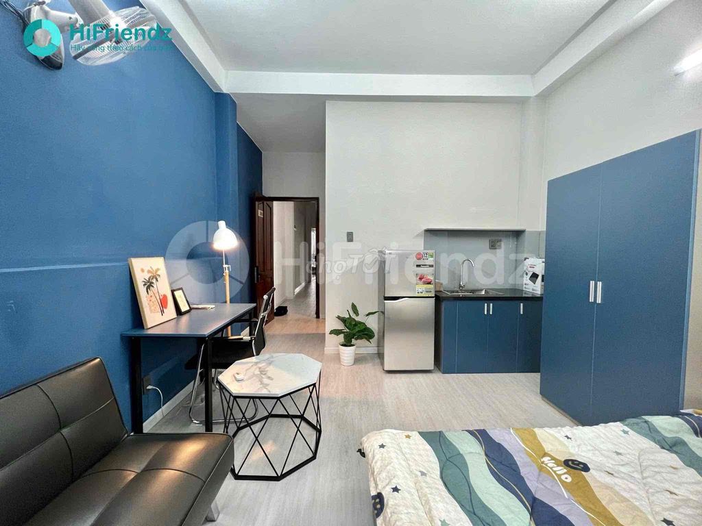 Nice studio, good price, open window, one room left.