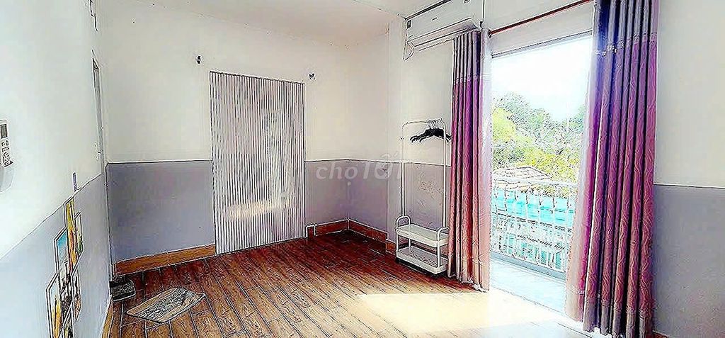 New Room, 2m high kitchen, Cold Machine, Laundry, Free water.