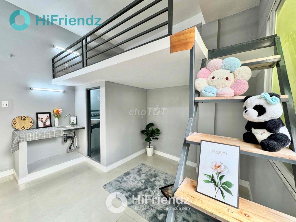 high-end air-locking hotel room - cool walking through dedicated college