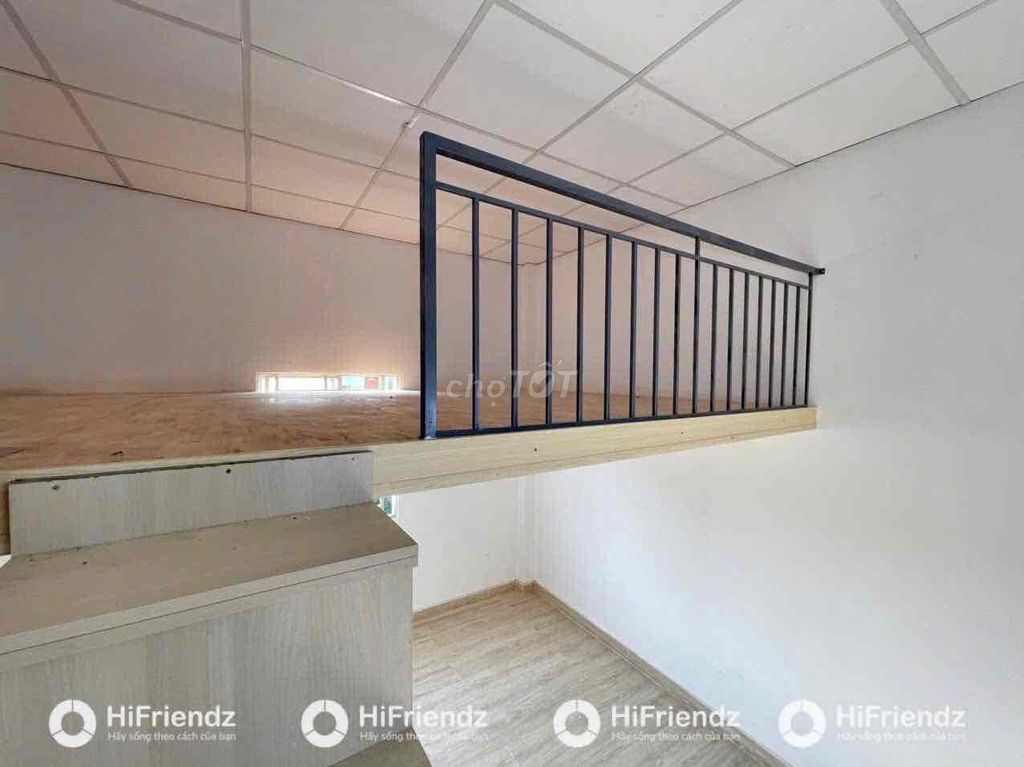 Rent the new building window room 100% ready for air conditioning at 4 April