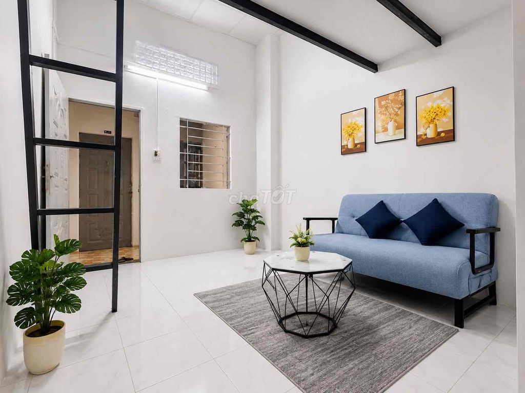 Renting room 2M high, right at aeon Tân Phú.