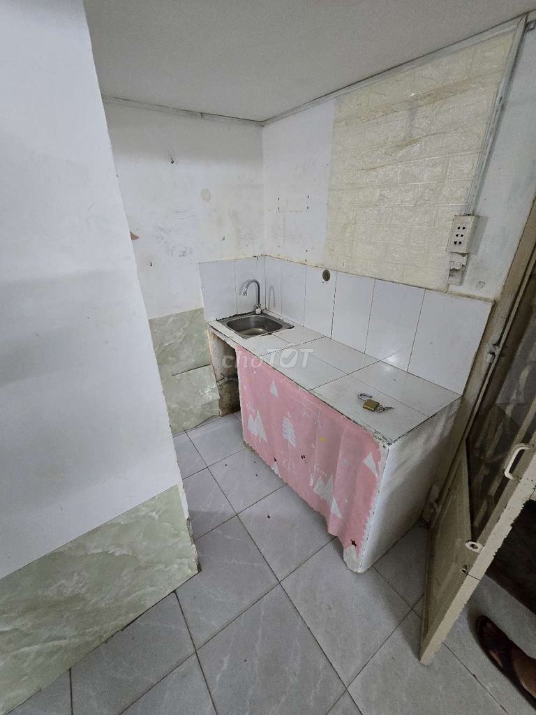 Nguyễn Văn Khối Cheap Room