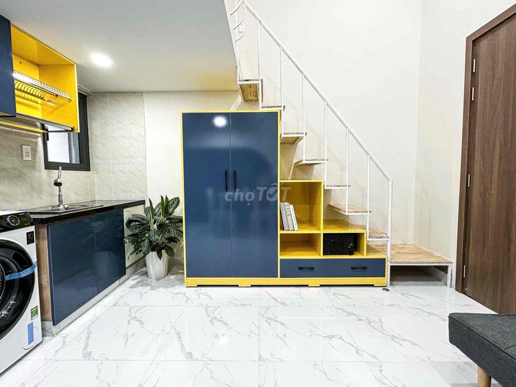 Lâm Văn Bền front room, ugfm, tdtu, nttu District 7