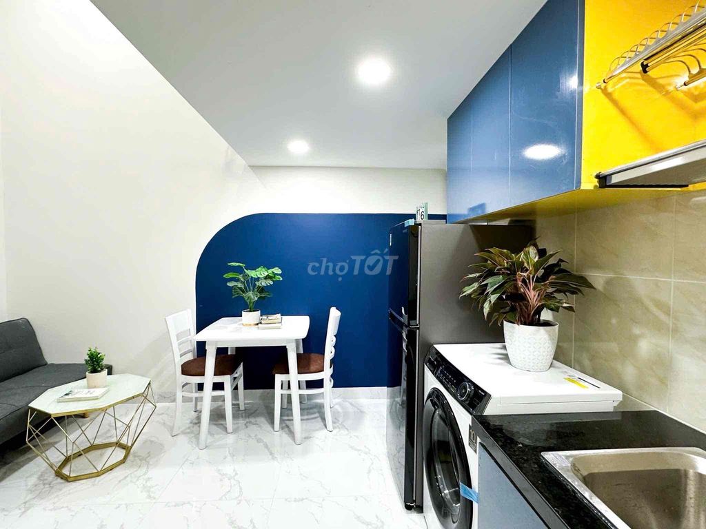 Lâm Văn Bền front room, ugfm, tdtu, nttu District 7