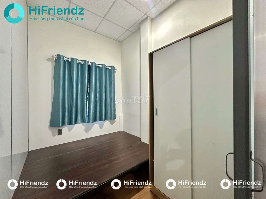 2 bedrooms - sky window - 5 P vhu - huit - full nth - support stake
