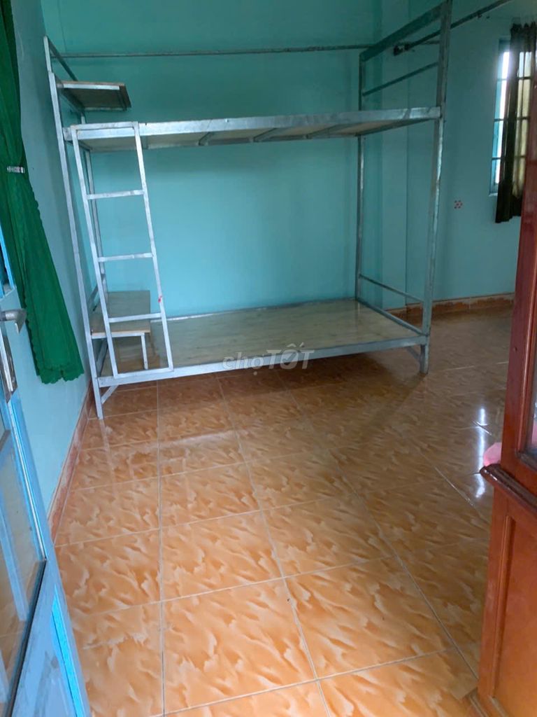The student room is cheaply secure Now free