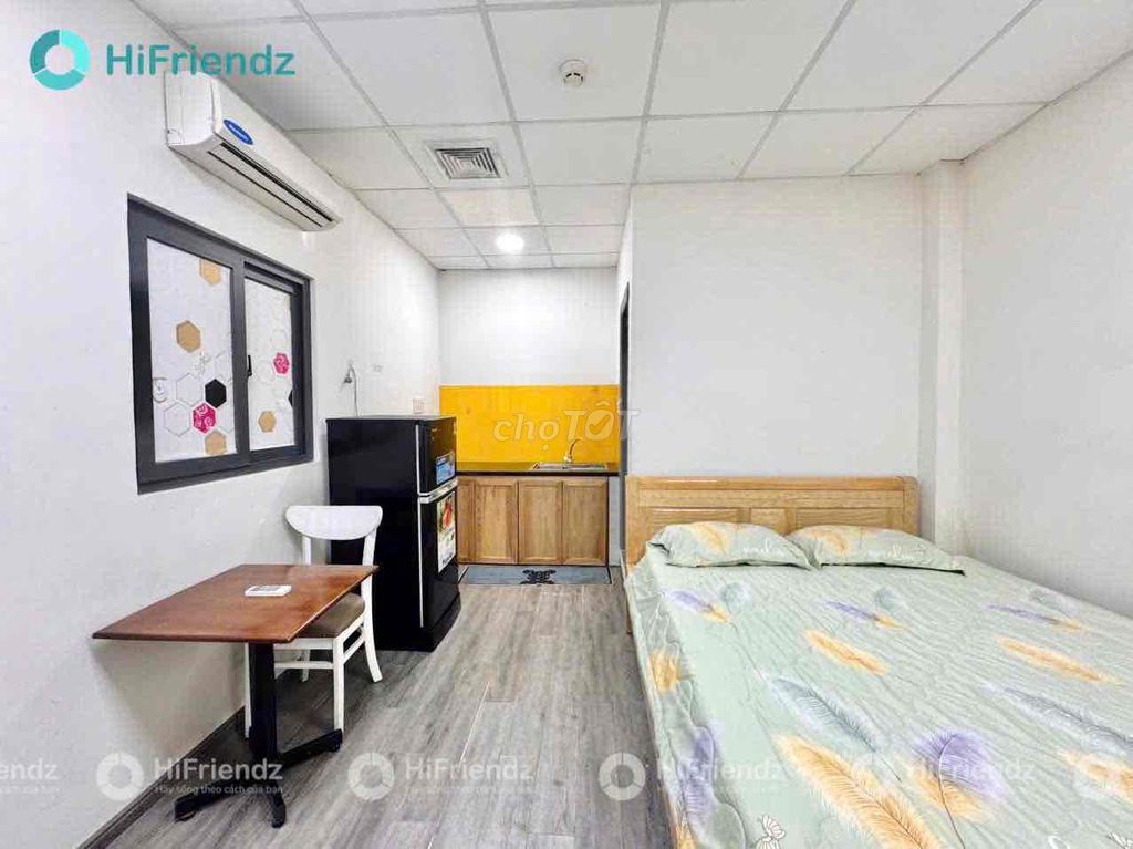 unguarded motel room - full elevator near university vhu University security