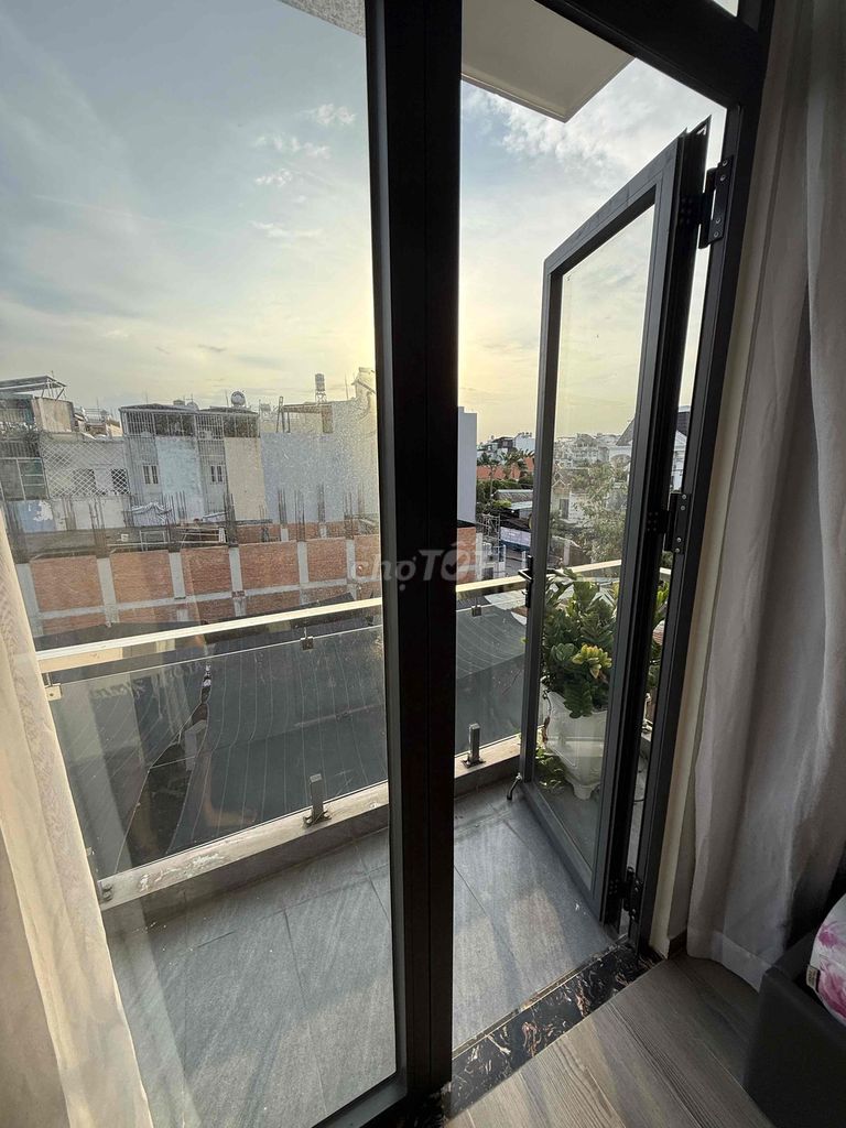 A positive service apartment, Gò Vấp, near the literary university.