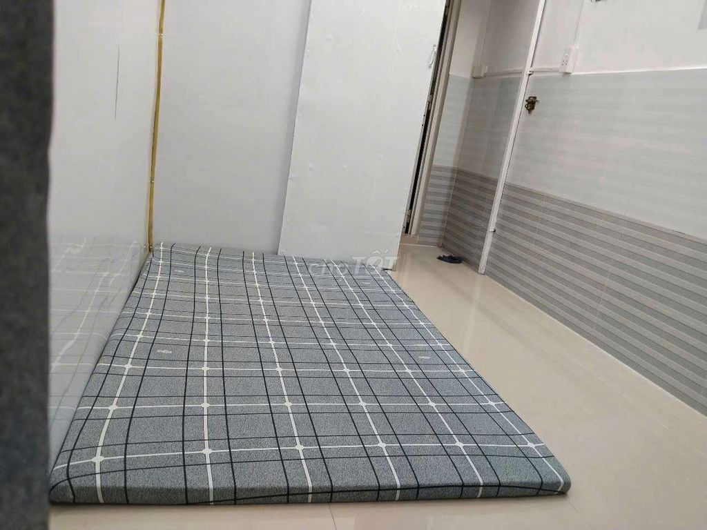 It's the owner who rents a full-salt-salt-split interior hotel.