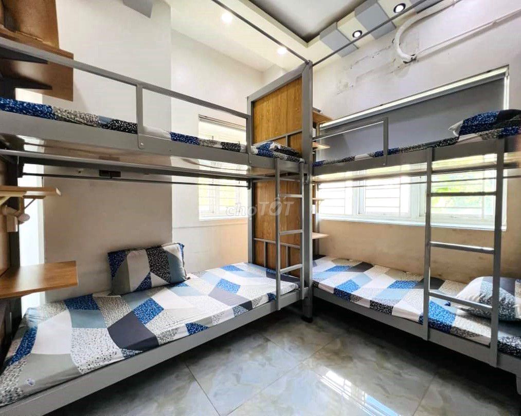 The dorm, sleepbox cleans up. 366 Phan Văn Trị.