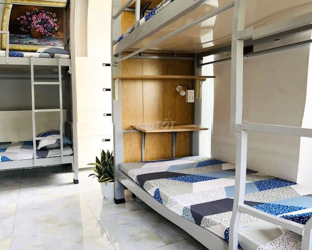 The dorm, sleepbox cleans up. 366 Phan Văn Trị.
