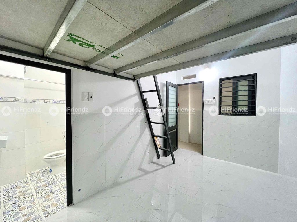 We'll rent a room with air conditioning.