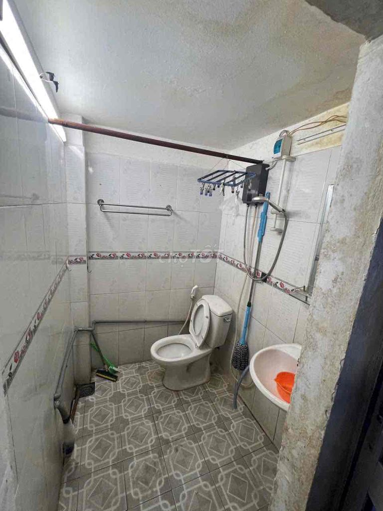 Free time room. Bắc Hải, 1894-6. Tân Bình District