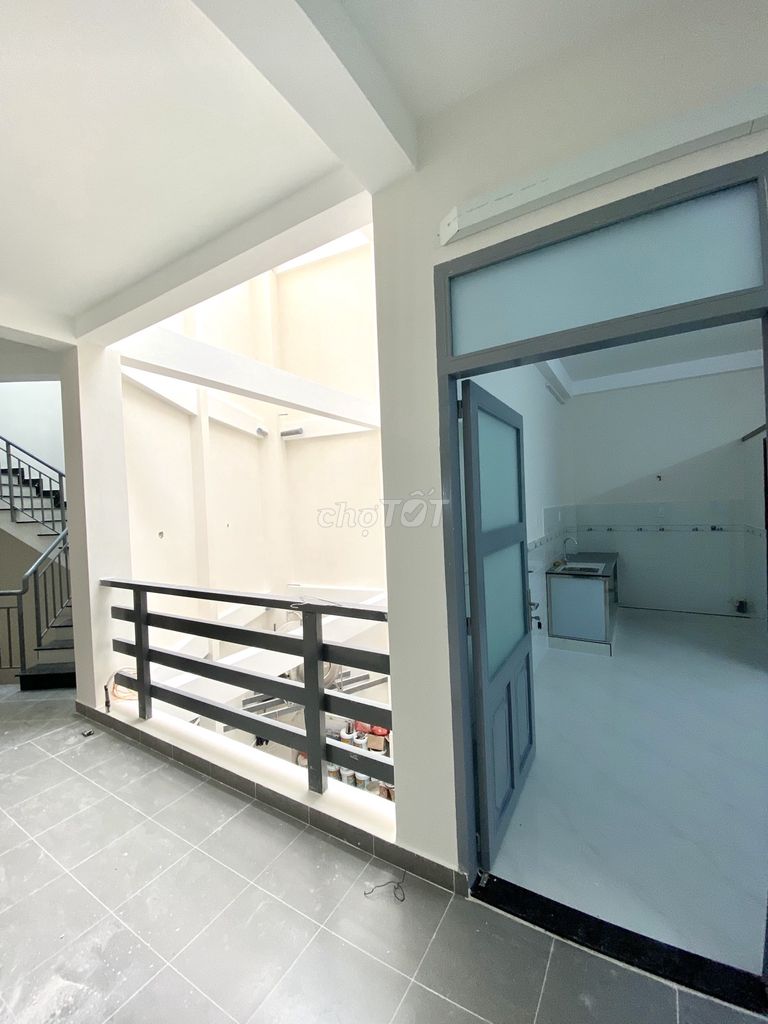 The new interior cool Nguyễn Kiệm. Close to Y_hous