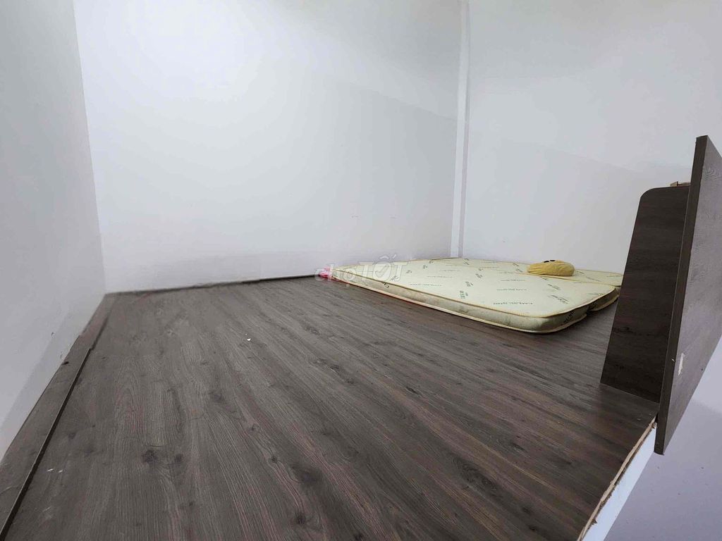 Just #4 million and a half full interior right at Nguyễn Duy Trinh