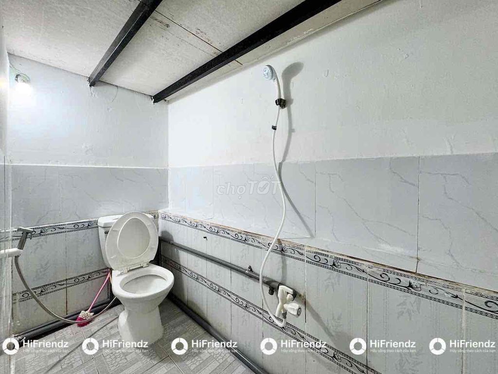 Rent a guard room at the university for a convenient charter of travel to District 10