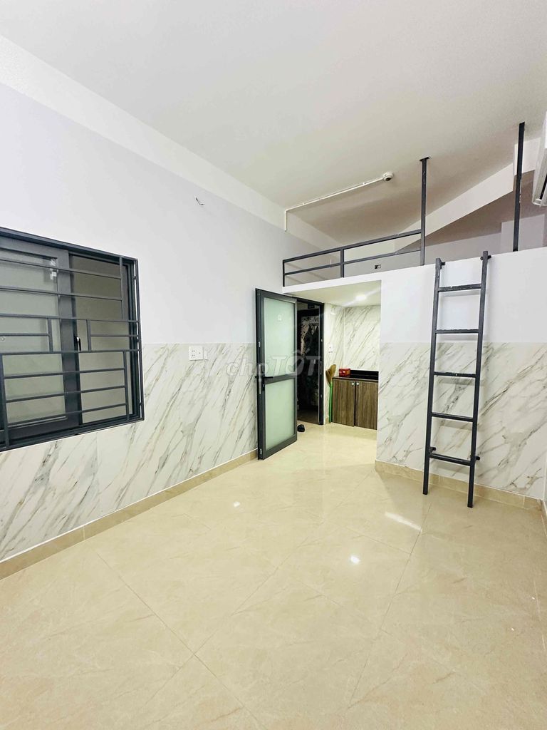 The new Bancol service apartment is cool. Nine owners near the University of huit,vhu view aircraft.